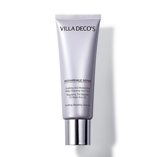 VILLA DECO’S SOOTHING<br> REPAIRING CLEANSER